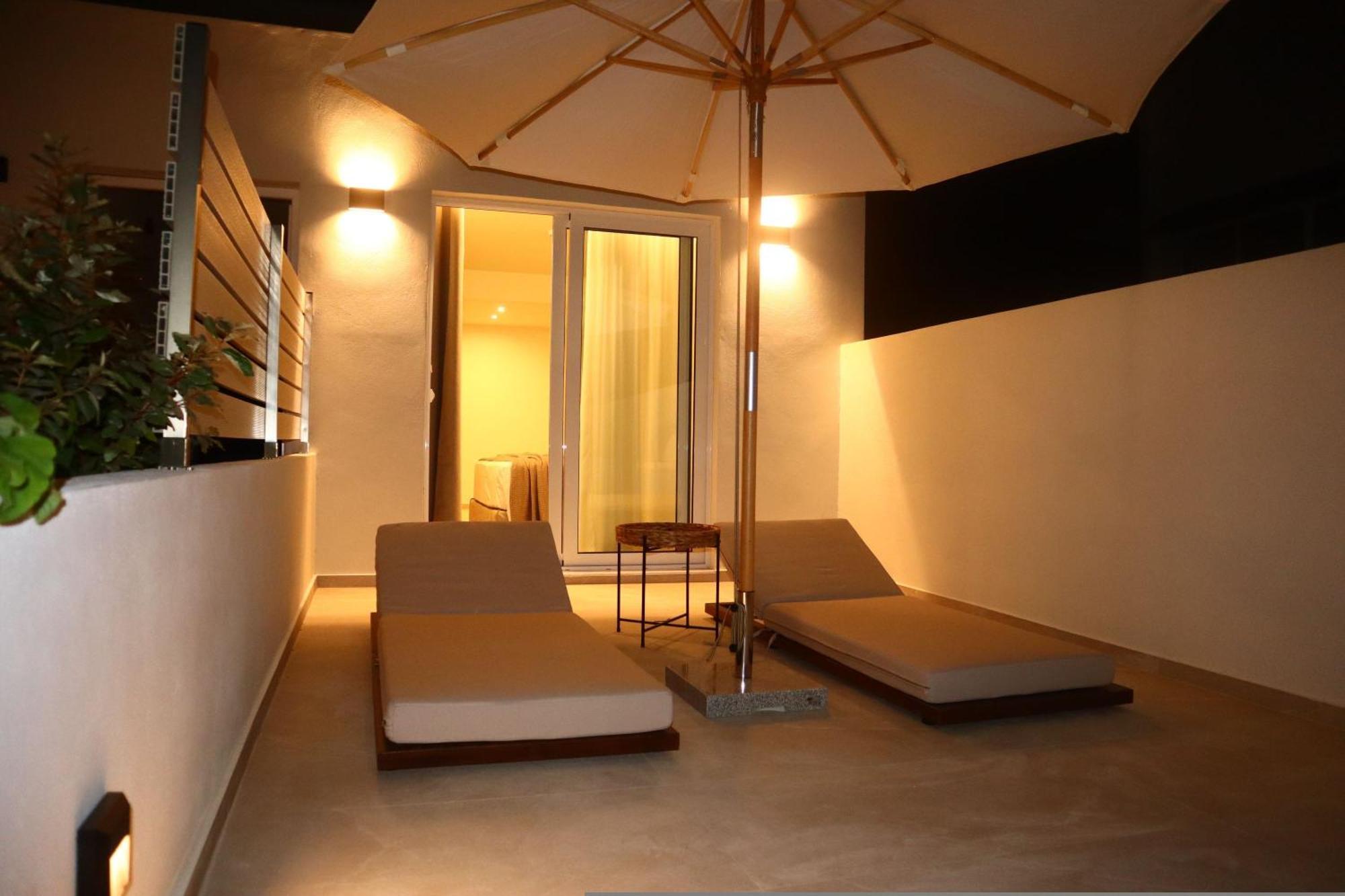 Rhotheon Suites In Ialysos  Exterior photo